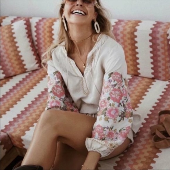 Boho Cream Embroidered Floral Puff Sleeve Oversized Blouse - Picture 3 of 8